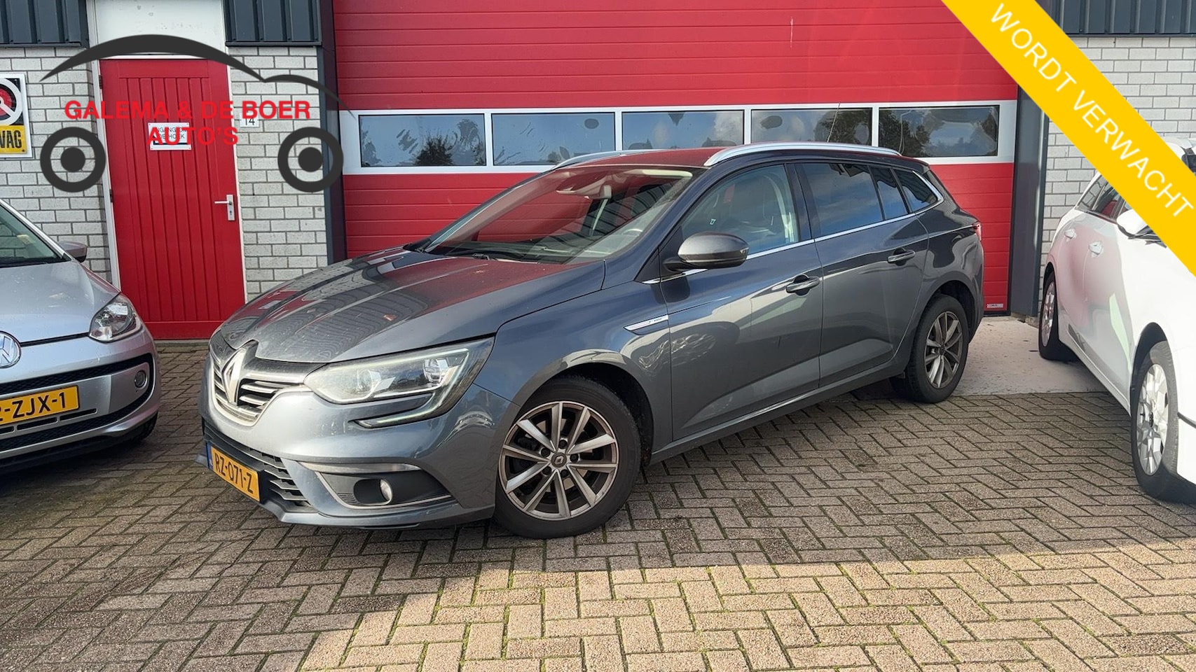 Renault Mégane Estate - 1.5 dCi Eco2 Bose DRIEM VV / TREKHAAK / SFEER / CARPLAY / NAVI / CLIMA / PDC / BLUETOOTH / - AutoWereld.nl