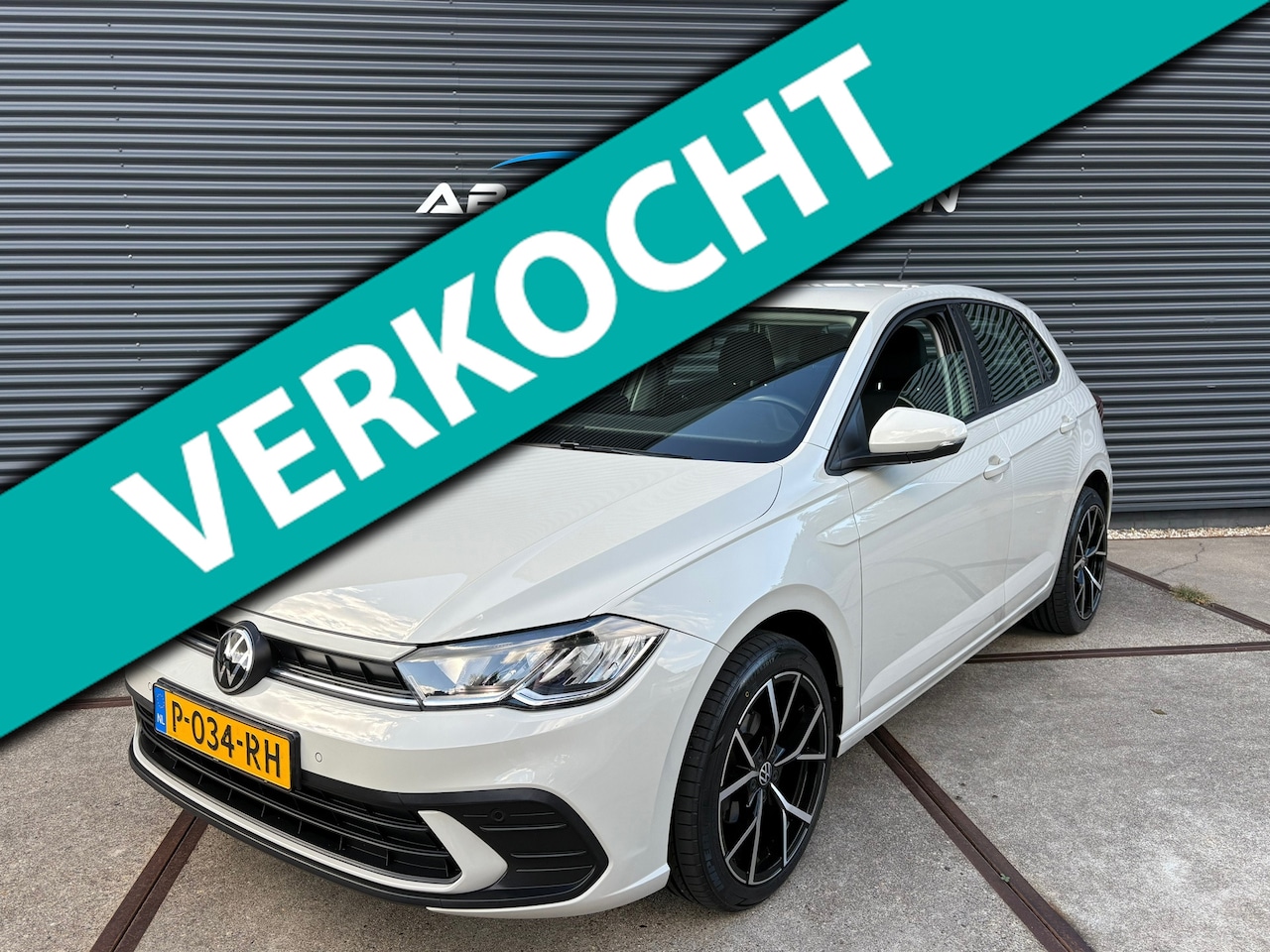 Volkswagen Polo - 1.0 TSI Life PARKEER SENSOREN/ CARPLAY/ KEYLESS - AutoWereld.nl