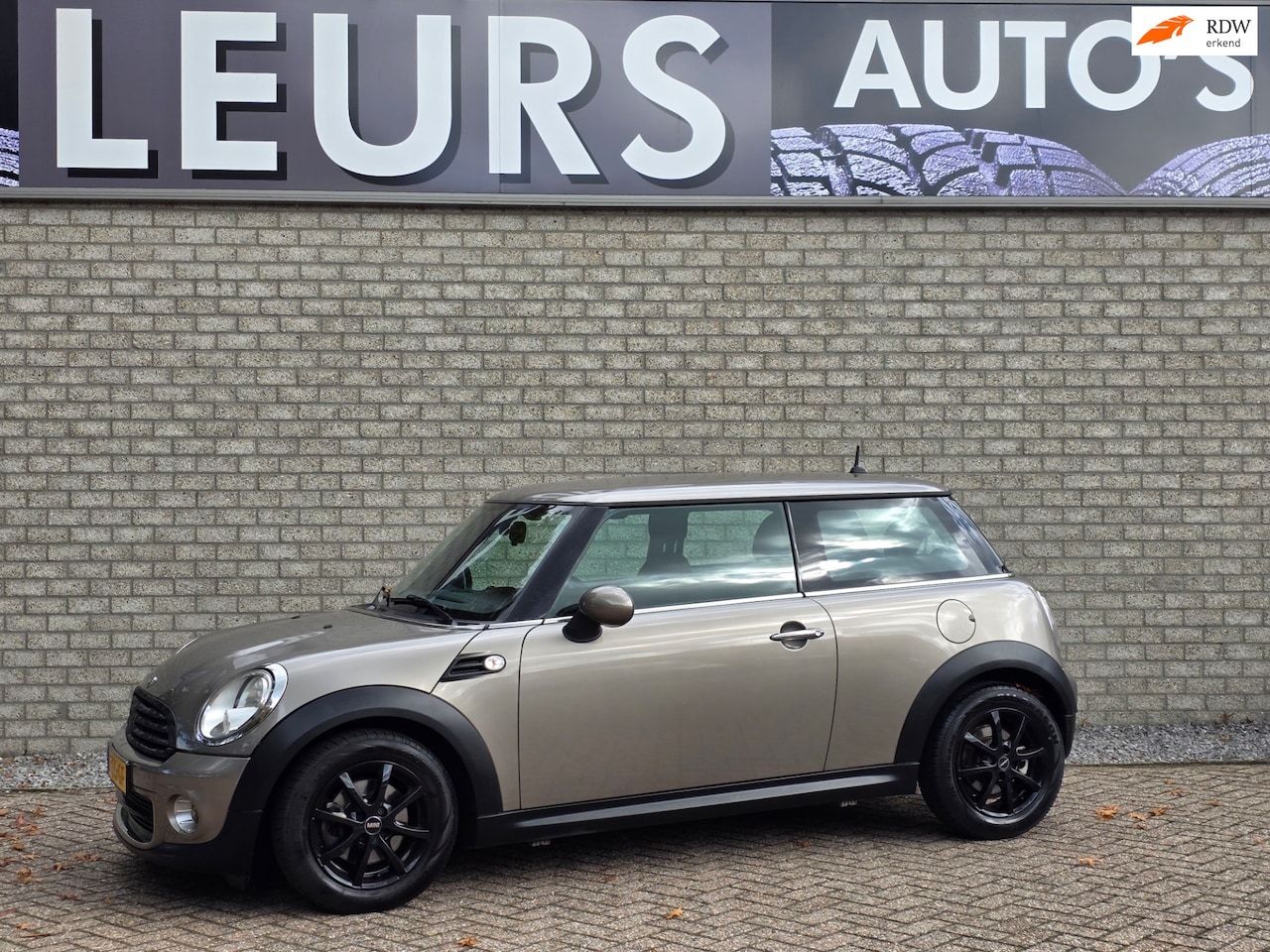 MINI 3-Deurs - 1.6 One Jet Black - AutoWereld.nl