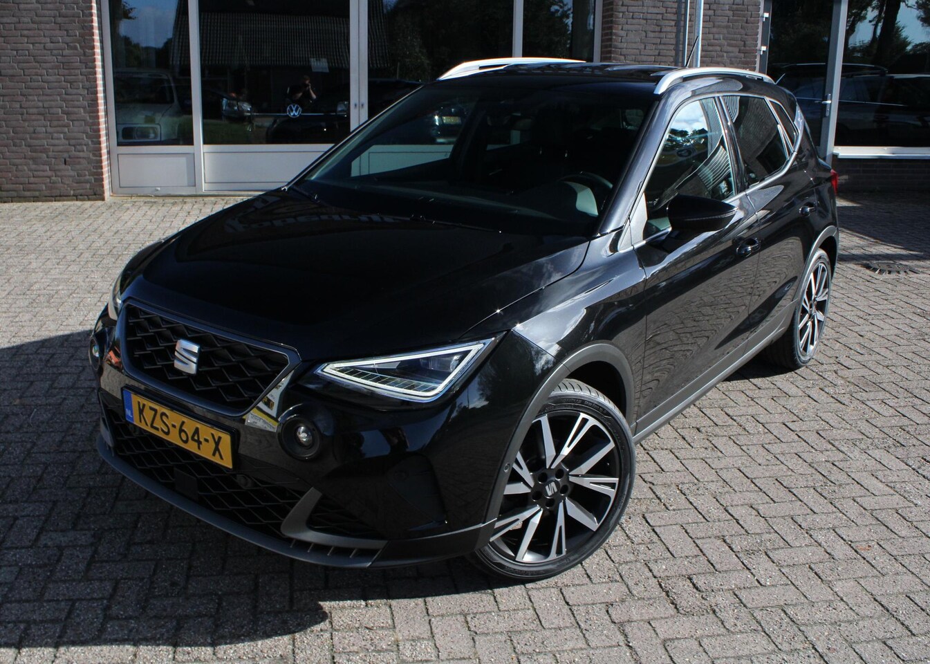 SEAT Arona - 1.5 TSI EVO FR Carplay, Adaptive cruise, Parkeerhulp, Stoelverwarming, Alcantara, LED, Cli - AutoWereld.nl