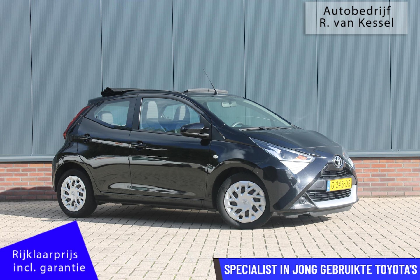 Toyota Aygo - 1.0 VVT-i x-play Limited I Cabrio I Carplay I NL-auto - AutoWereld.nl
