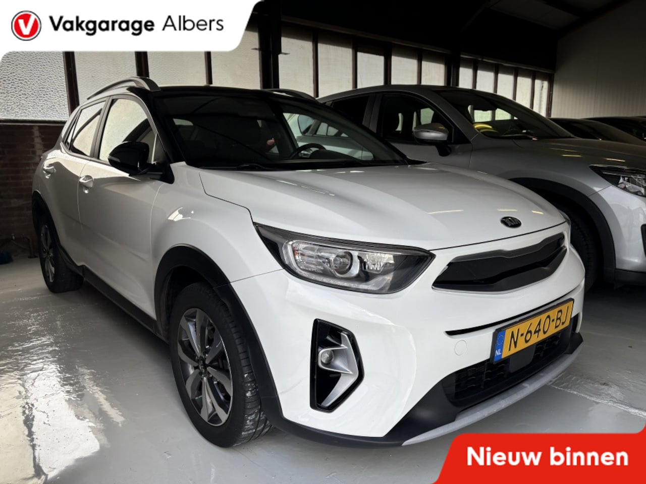 Kia Stonic - 1.0 T-GDi MHEV DynamicPlusLine | Camera | Keyless | Apple Carplay - AutoWereld.nl