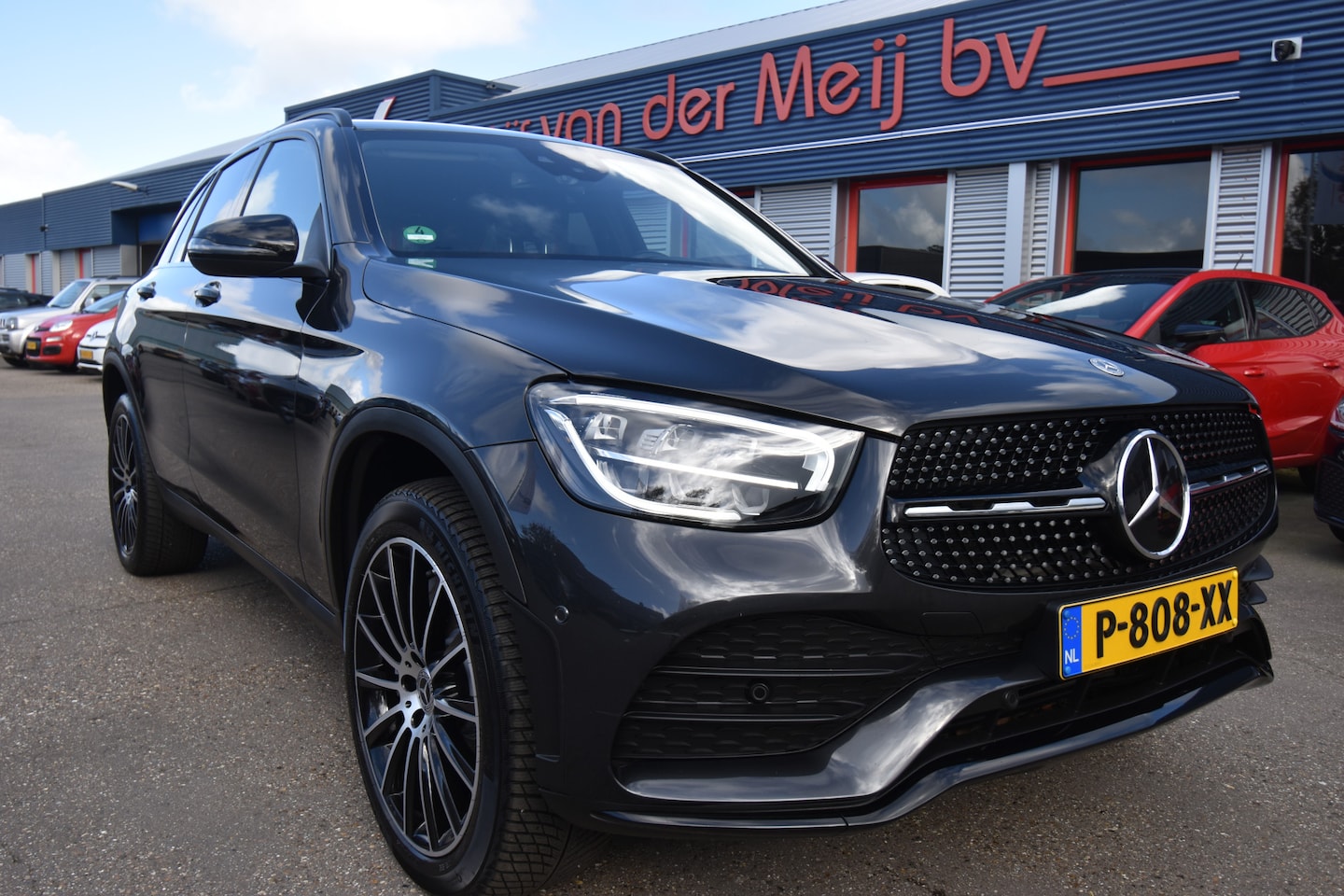 Mercedes-Benz GLC-klasse - 300e 4MATIC Business Solution AMG 300e 4MATIC Business Solution AMG , TREKHAAK , LMV20 , A UITRIJ CAM , CLIMATR , NAVI , VIR - AutoWereld.nl