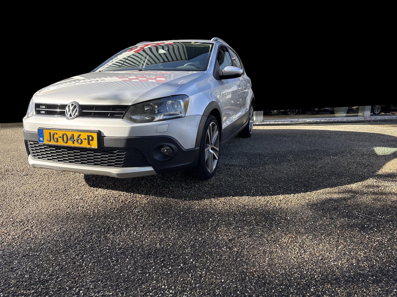 Volkswagen Polo - CrossPolo 1.2 / Stoel verwarming/trekhaak/Airco - AutoWereld.nl