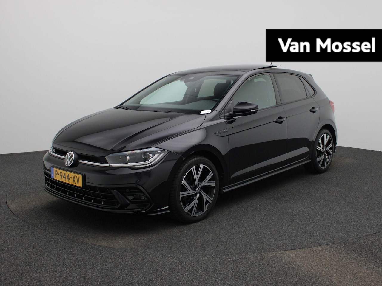 Volkswagen Polo - 1.0 TSI R-Line 110 PK | R-Line | Automaat | Navigatie | Digital Cockpit Pro | Panoramadak - AutoWereld.nl