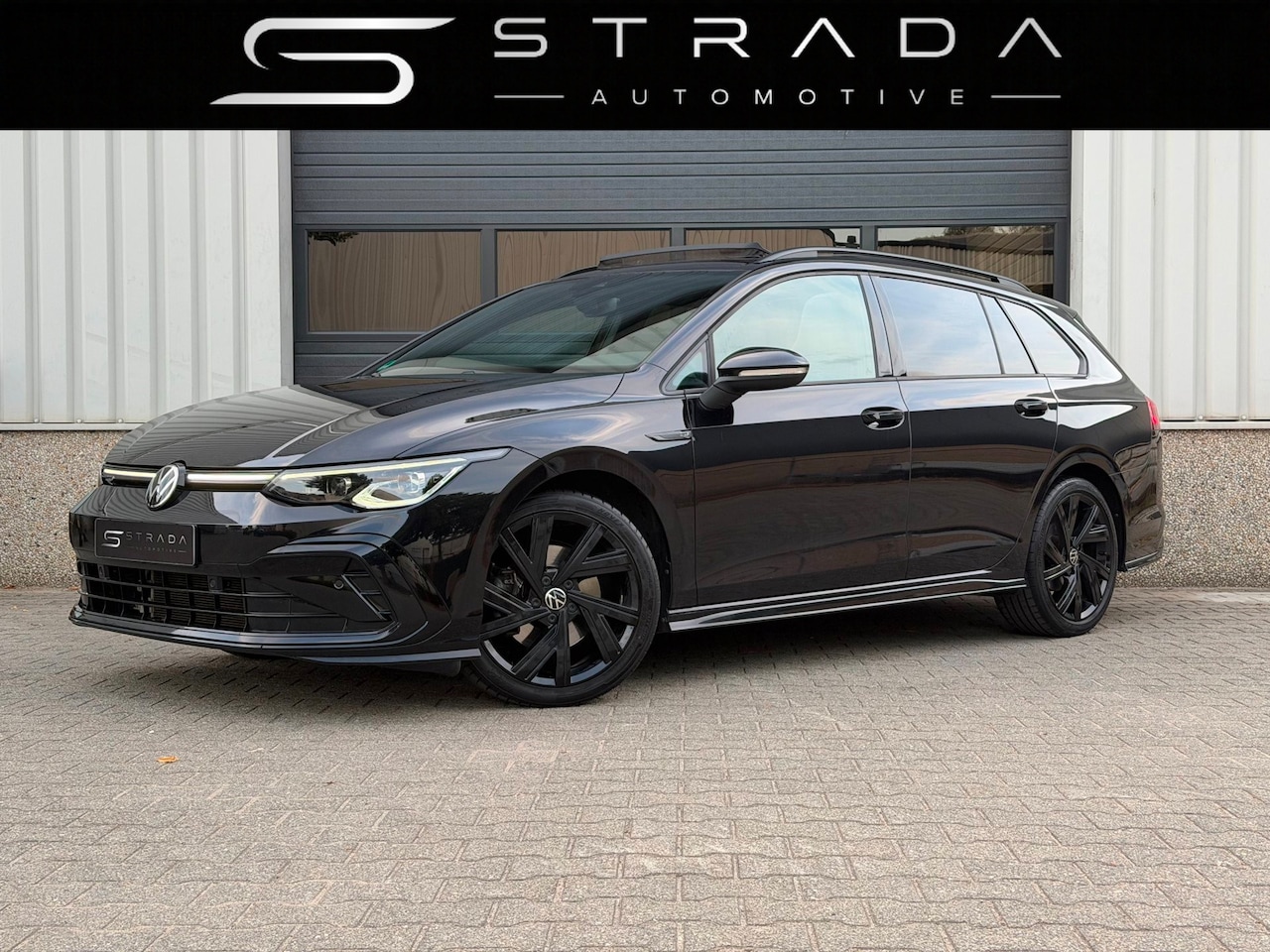 Volkswagen Golf Variant - R-Line 2.0TSI Pano Keyless Carplay - AutoWereld.nl