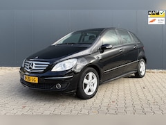 Mercedes-Benz B-klasse - 200 Airco Cruise Trekhaak Automaat NAP