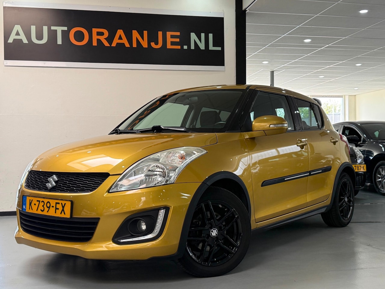Suzuki Swift - 1.2 Beat EASSS-Airco-Cruise Control-Trekhaak - AutoWereld.nl