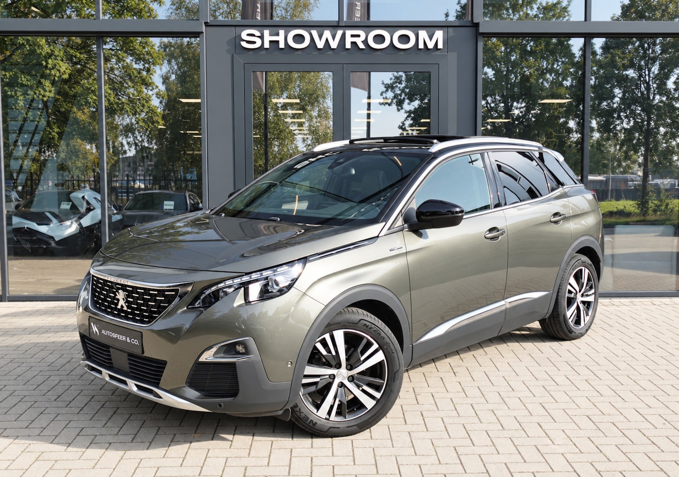 Peugeot 3008 - GT 1.2 PureTech Allure PANO CAM NAVI VOL - AutoWereld.nl