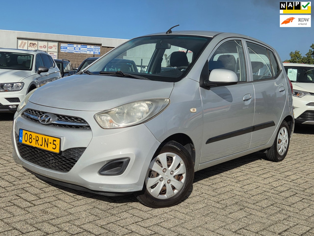 Hyundai i10 - 1.1 i-Drive Cool/AIRCO/NIEUW APK/PARKSENSOR - AutoWereld.nl