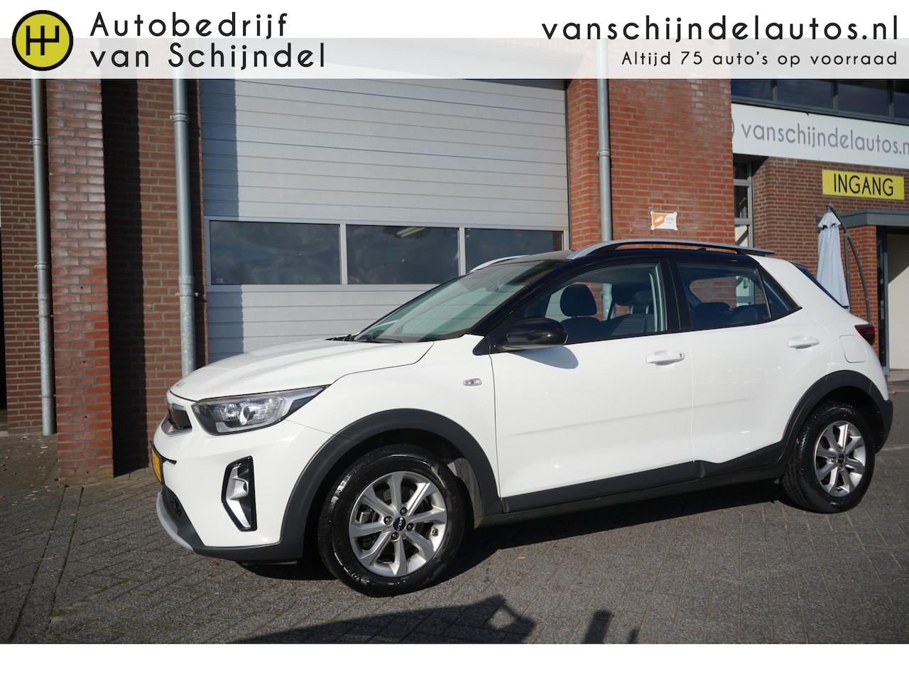Kia Stonic - 1.0 T-GDi MHEV DYNAMICLINE TWO TONE ORIGINEEL NEDERLANDS TREKHAAK CAMERA ANDROID/APPLECARP - AutoWereld.nl