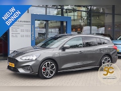 Ford Focus Wagon - 125PK ST-LINE BUSINESS TREKHAAK WINTERPACK AD-CRUISE 18"LM-VELGEN KEYLESS P-SENSOREN