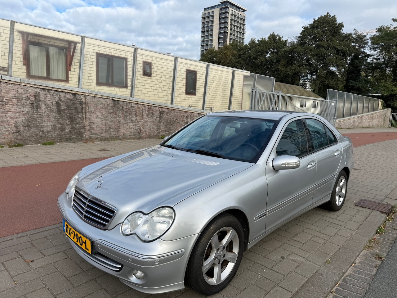 Mercedes-Benz C-klasse - 240 Elegance V6 Automaat Carplay Bluetooth - AutoWereld.nl