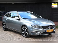Volvo V60 - 1.5 T3 Nordic+ R design/Xenon/Stoelverwarming/Trekhaak afneembaar
