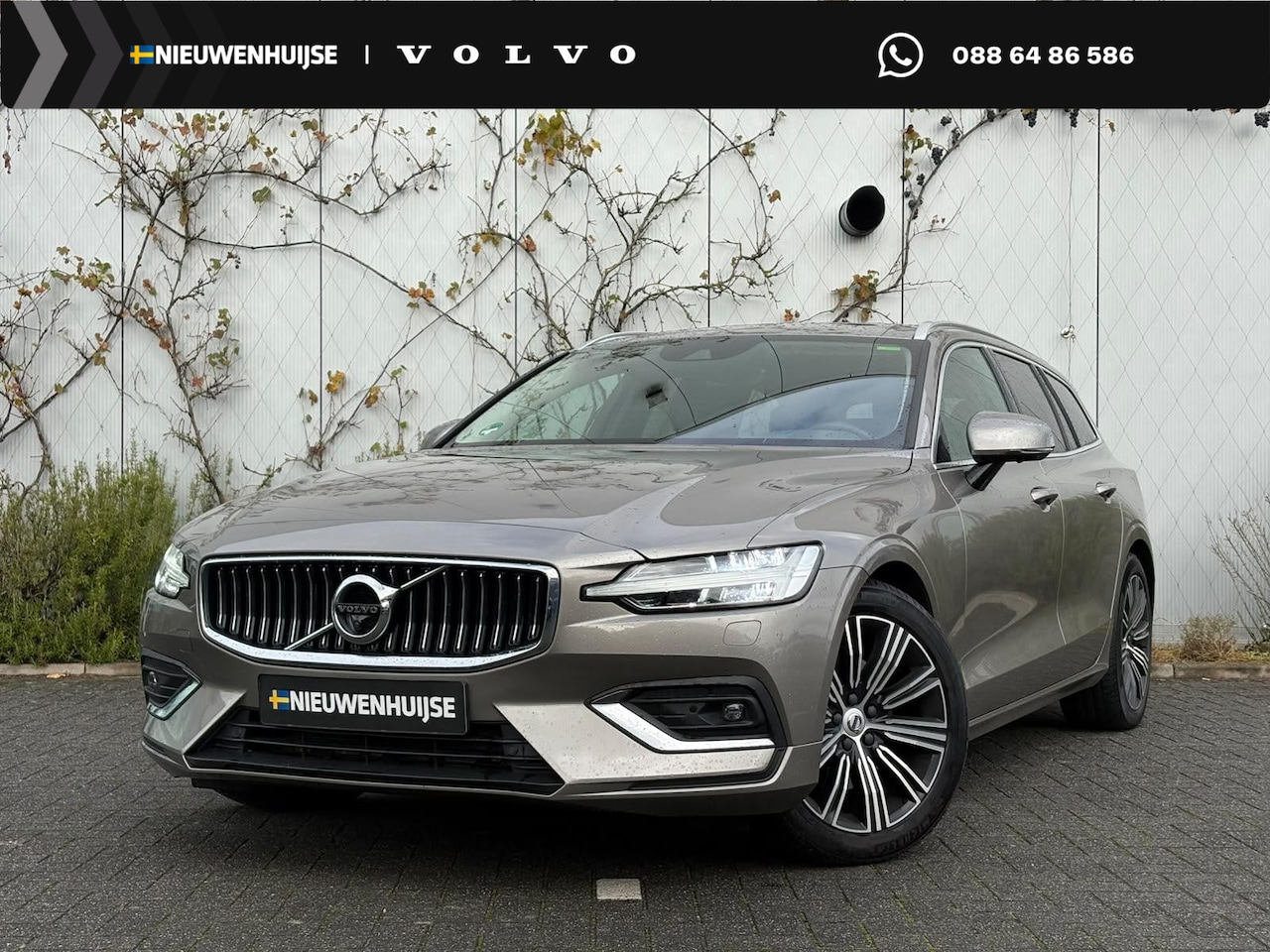 Volvo V60 - 2.0 B4 Inscription | Adaptieve Cruise Control | Trekhaak | Harman Kardon Audio | Leder | 3 - AutoWereld.nl