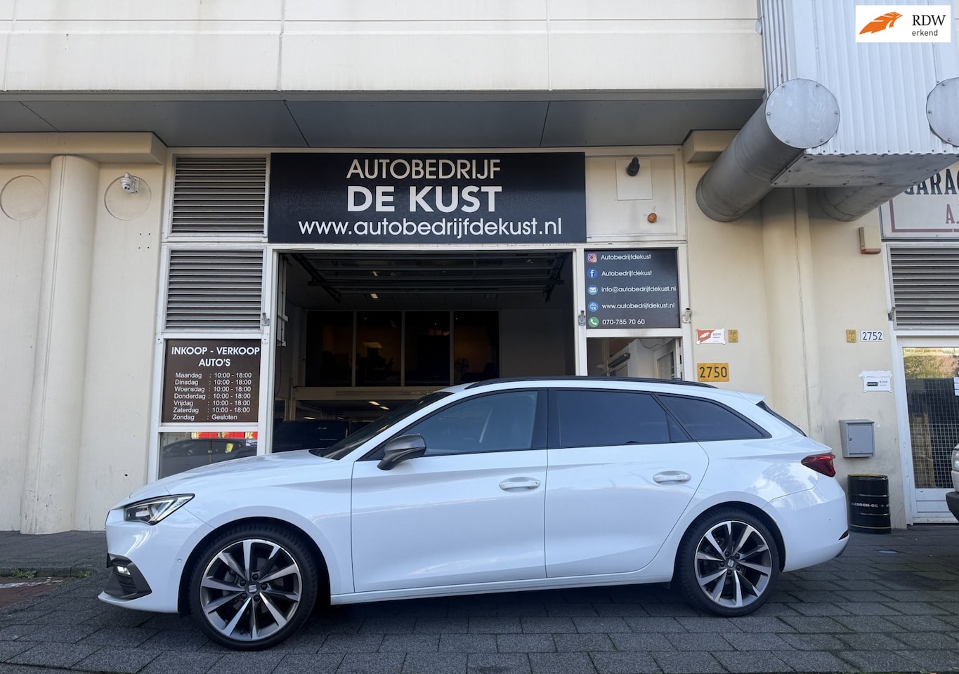 SEAT Leon Sportstourer - 1.0 eTSI DSG FR 2021 Sportief & Zuinig! - AutoWereld.nl