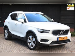 Volvo XC40 - 2.0 T4 Momentum Camera/Stoelverwarming/Parkeersensor v, a/Line assist
