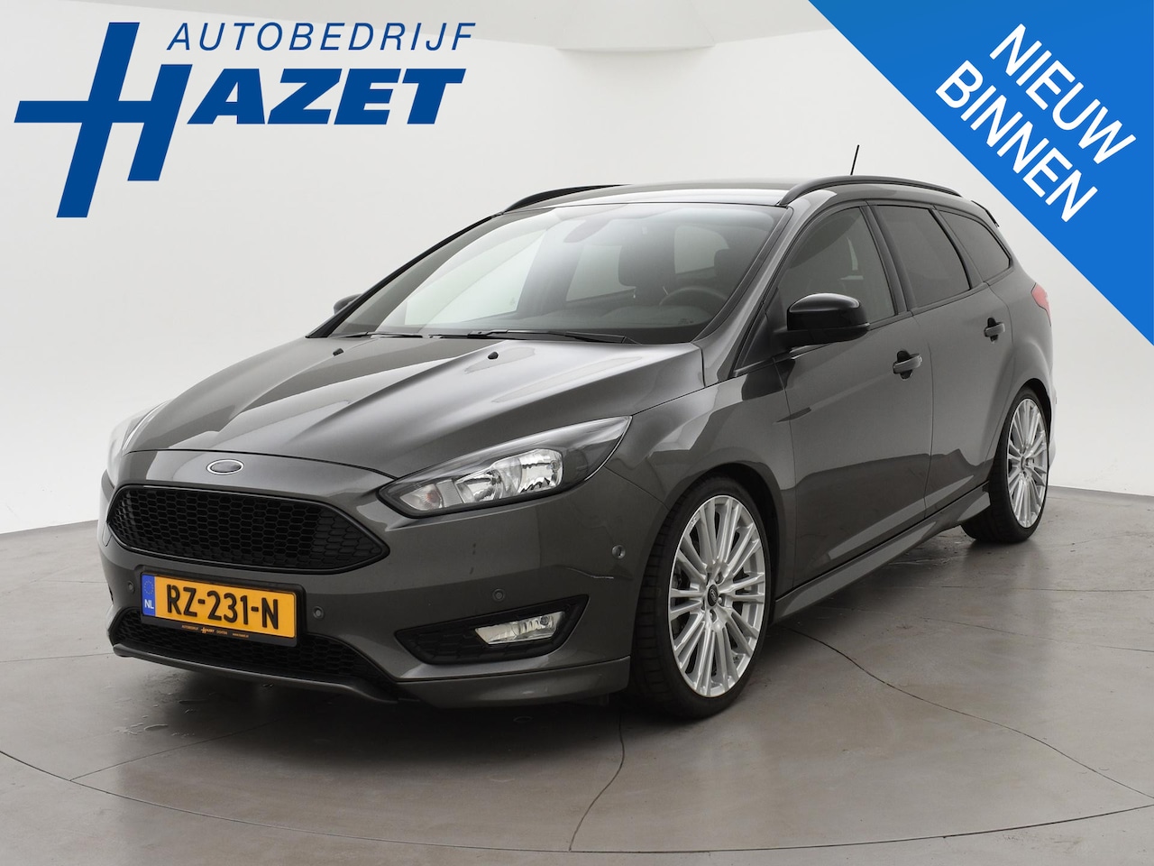 Ford Focus Wagon - 1.0 ST-LINE + 19 INCH RS LMV | SPORTUITLAAT | TREKHAAK | APPLE CARPLAY | NAVIGATIE - AutoWereld.nl