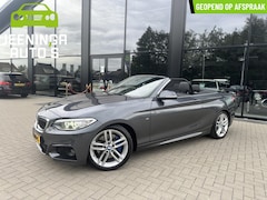 BMW 2-serie Cabrio - 220i M pakket |Clima|Stoelverwarming|Trekhaak|Leer|Navi