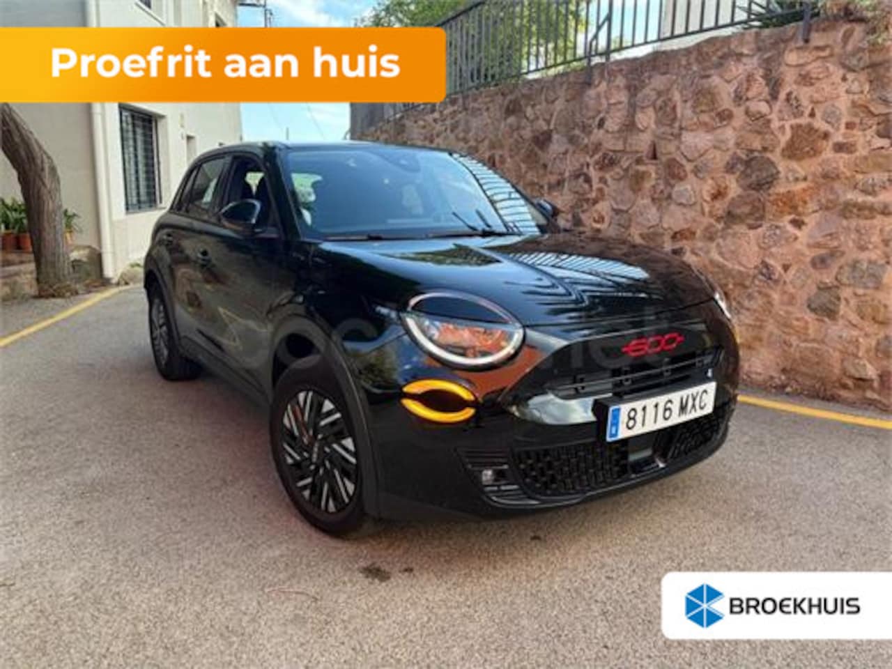 Fiat 600e - RED 54 kWh Digitaal Dashboard | Parkeersensoren Achter | Carplay | Climate Control | Cruis - AutoWereld.nl