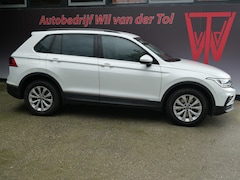 Volkswagen Tiguan - 1.4 TSI eHybrid BUSINESS+ | PHEV | A.C.C | LED | CARPLAY | TREKHAAK