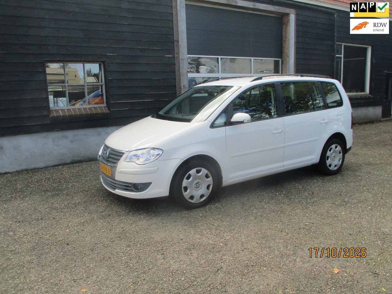Volkswagen Touran - 1.4 TSI Comfortline 1.4 TSI Comfortline, AUTOMAAT 1e. Eig, 2010 - AutoWereld.nl