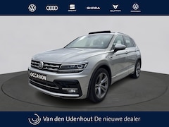 Volkswagen Tiguan - 1.5 TSI ACT Highline Business R | Trekhaak | Panoramadak |