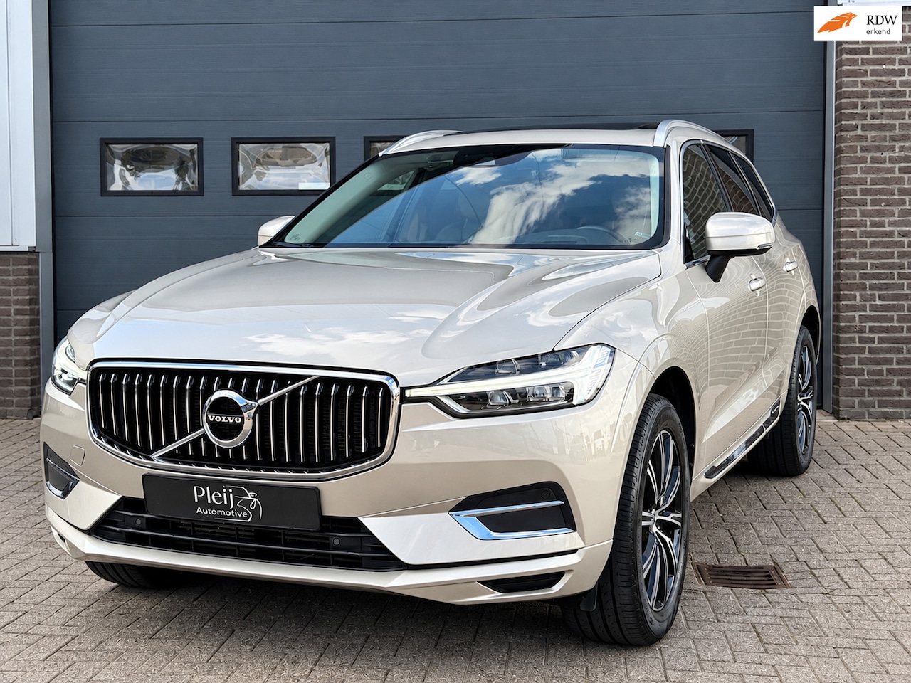 Volvo XC60 - 2.0 T5 AWD Inscription 2.0 T5 AWD Inscription - AutoWereld.nl