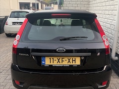 Ford Fiesta - 1.6-16V Futura