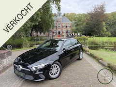Mercedes-Benz A-klasse - 200 Business Solution | Leder | Camera | Stoelverwarming | Nieuwe Service & APK | Garantie