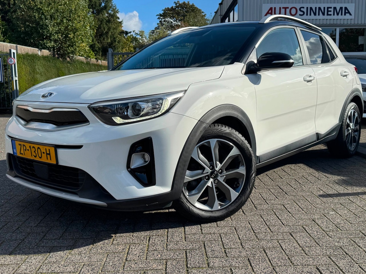 Kia Stonic - 1.0 T-GDi DynamicPlusLine | AUTOMAAT | All Season | Stoelverwarming | Climate Control | Cr - AutoWereld.nl