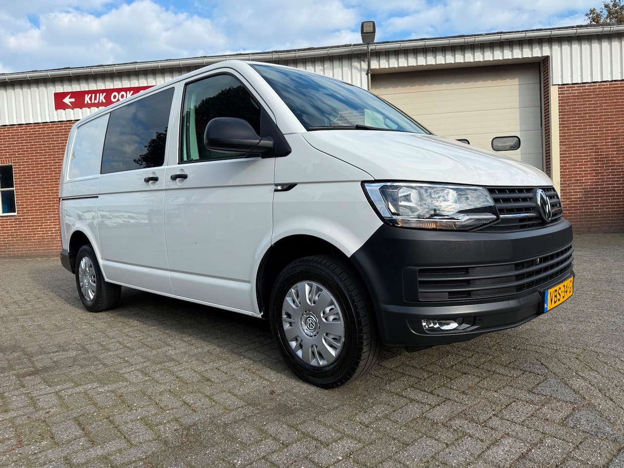 Volkswagen Transporter - 2.0 TDI L1H1 airco cruise camera - AutoWereld.nl