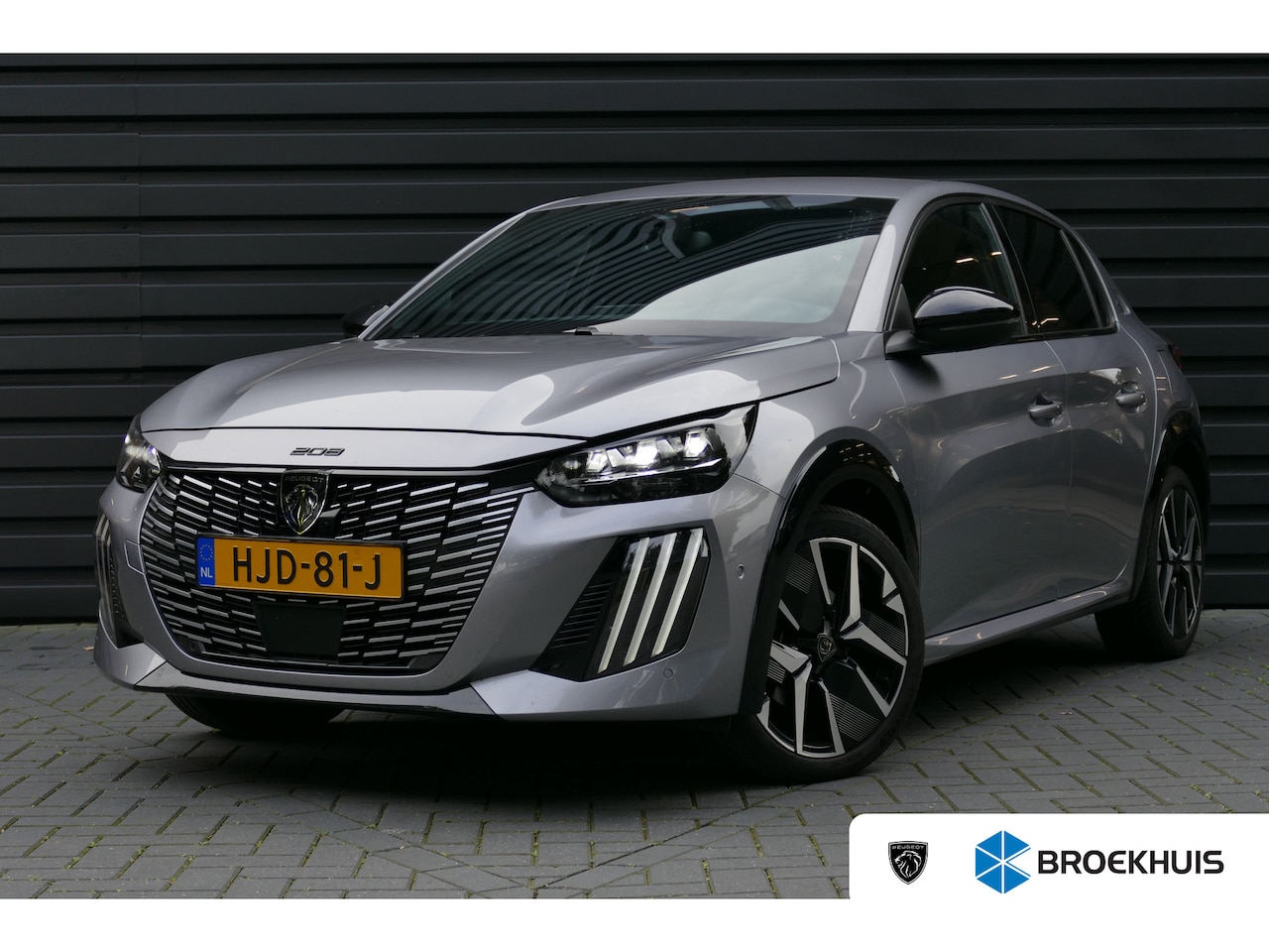 Peugeot 208 - 1.2 HYBRID 145PK GT AUTOMAAT / CAMERA V+A / FULL-LED / KEYLESS / 17"LMV / NAVI / CLIMA / P - AutoWereld.nl