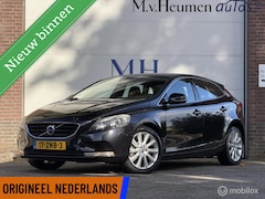 Volvo V40 - 1.6 T3 Camera Climate Cruise Nieuwe Distributieriem