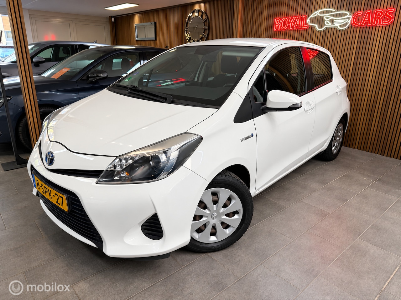 Toyota Yaris - 1.5 Full Hybrid Aspiration| Dealer onderhouden! - AutoWereld.nl
