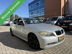 BMW 3-serie - 325i AUTOMAAT Sedan xenon