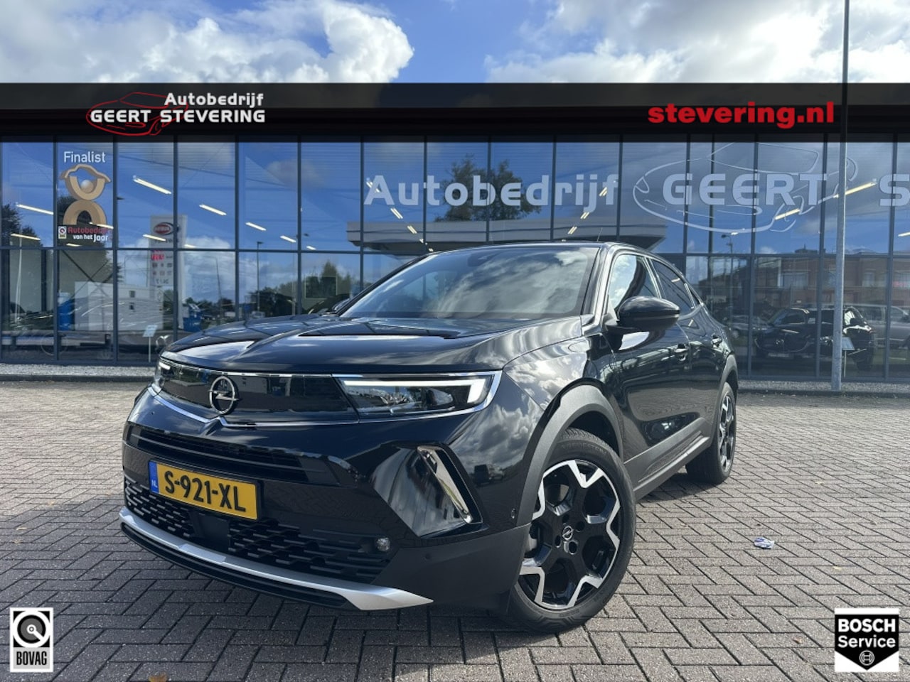 Opel Mokka-e - Ultimate 50kWh 136pk 11 kW - AutoWereld.nl