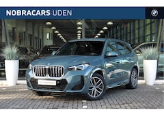 BMW iX1 - xDrive30 M Sport / Sportstoelen / Comfort Access / Achteruitrijcamera / Adaptieve LED / St