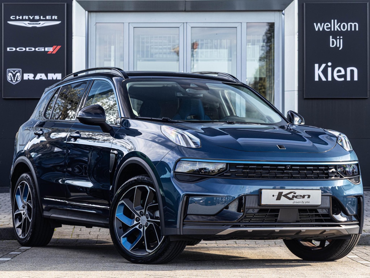 Lynk & Co 01 - 1.5 | Panorama Dak | Memory Stoelen | Virtual Cockpit | 360 Camera | Keyless Entry | Cruis - AutoWereld.nl