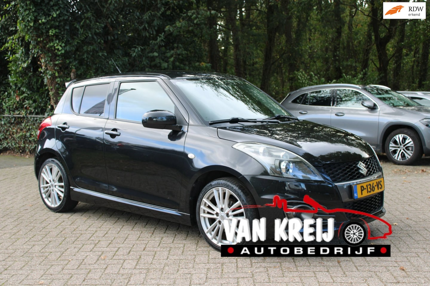 Suzuki Swift - 1.6 Sport 1.6 Sport, Clima, Cruise, Stoelverw. - AutoWereld.nl