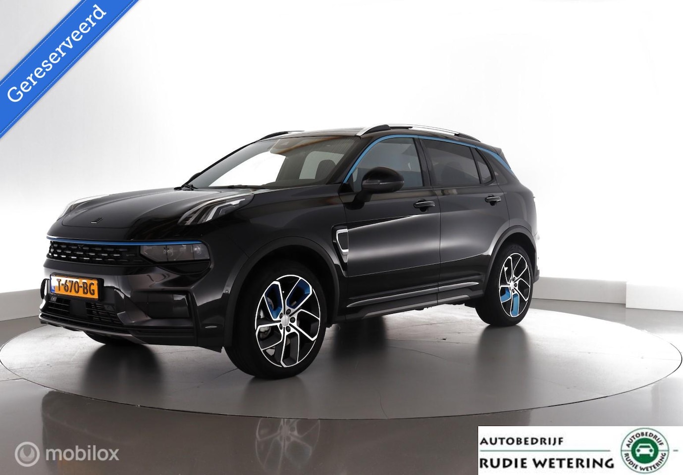 Lynk & Co 01 - 1.5 PHEV 261pk NL-auto|zwarte hemel|rolhoes|pano|acc|lmv20 - AutoWereld.nl