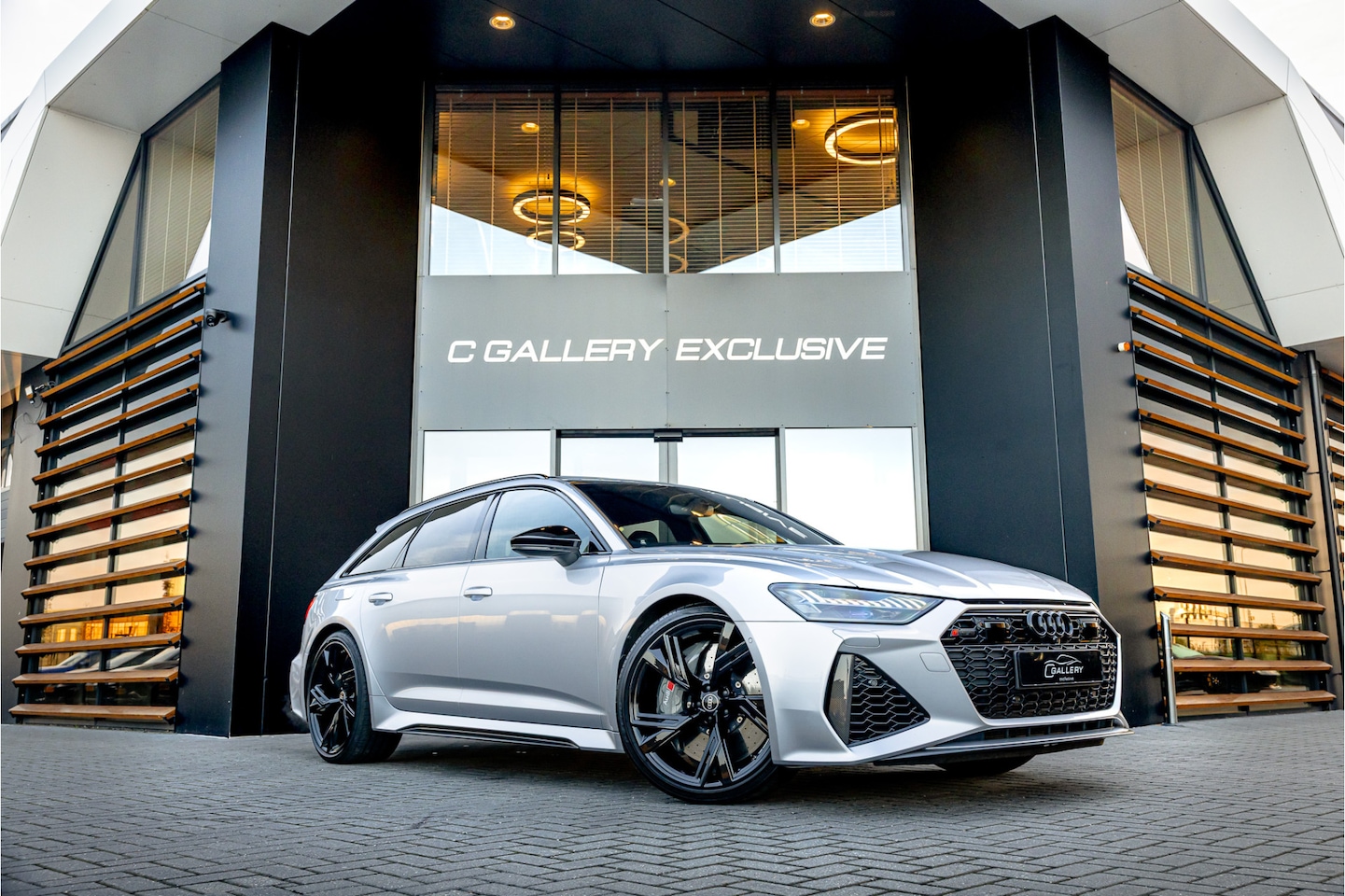 Audi RS6 - Avant TFSI quattro - RS Dynamic + | Panorama | B&O Adv. | Carbon Pakket | Stoelkoeling - AutoWereld.nl
