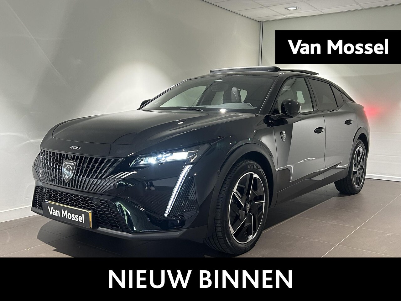 Peugeot e-408 - GT Avantage 58 kWh | PANORAMADAK | FOCAL HI-FI | ALCANTARA | STOEL- EN STUURVERWARMING | - AutoWereld.nl
