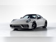 Porsche 911 - Carrera 4 GTS