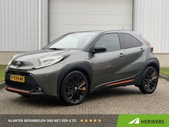 Toyota Aygo X - 1.0 MT Limited / JBL Audiosysteem / Achteruitrijcamera / Adaptieve Cruise Control / Apple