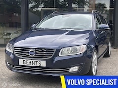 Volvo V70 - T4 Momentum|Automaat|Standkachel|Trekhaak|Leder|Navi|