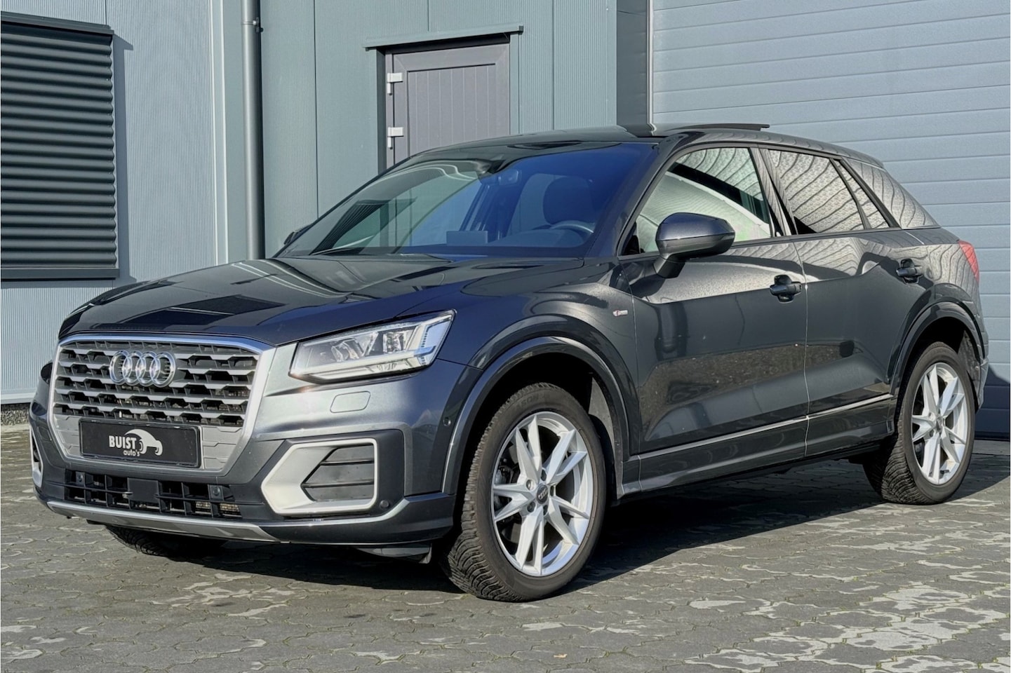 Audi Q2 - 35 TFSI 150pk S-Line S-Tronic PANO LED VIRTUAL CAMERA TREKHAAK - AutoWereld.nl
