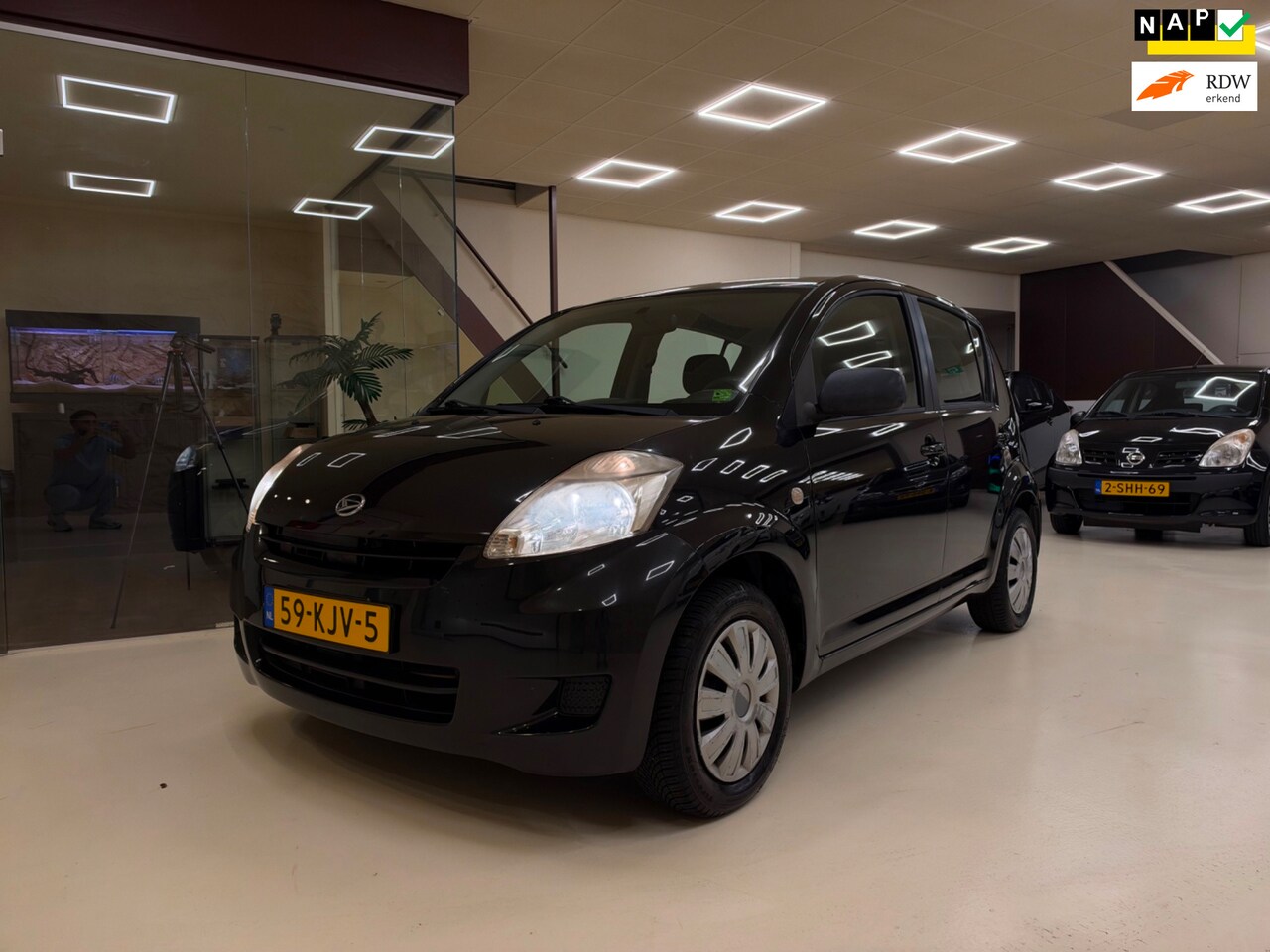 Daihatsu Sirion 2 - 1.0-12V Trend NAP|Airco|Elektr. Ramen - AutoWereld.nl