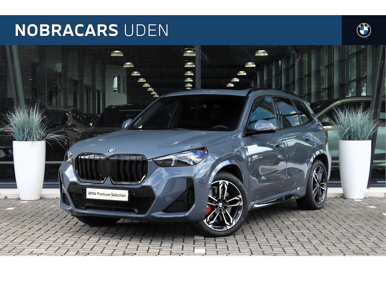 BMW X1 - xDrive25e M Sport Automaat / Panoramadak / Trekhaak / Sportstoelen / M Adaptief onderstel - AutoWereld.nl