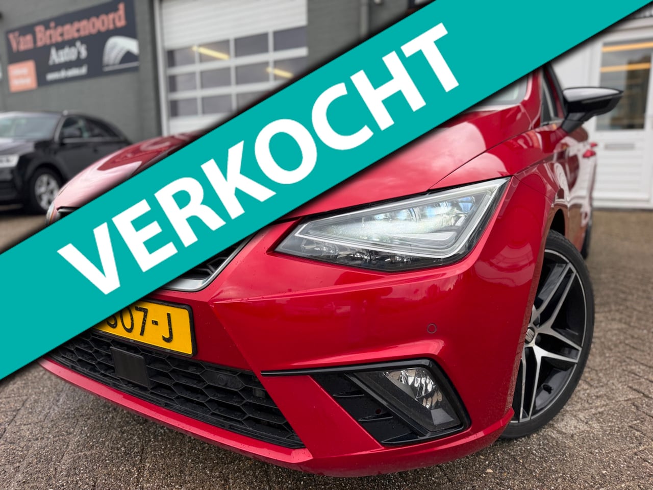 SEAT Ibiza - 1.5 TSI EVO FR Business Intense van 1ste Eig en elec. panoramadak en App connect en parkee - AutoWereld.nl